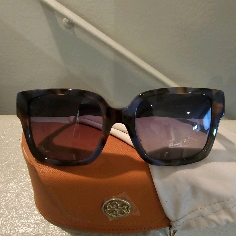 Torry Burch Sunglasses